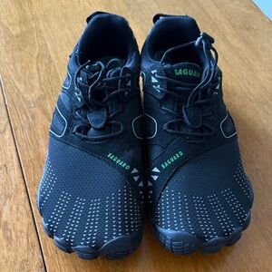 NWOT Saguaro Vitality IV barefoot shoes